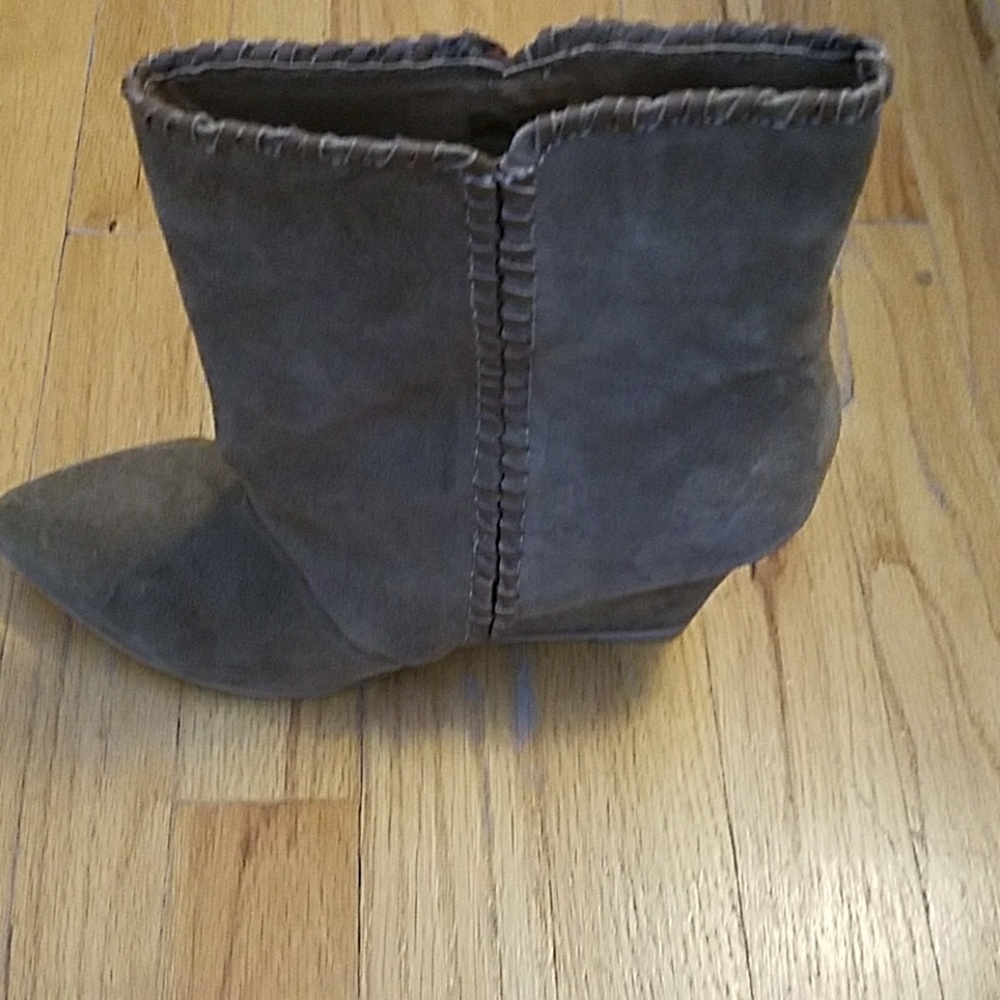 CHARLES DAVID wedge boot camel beige 9